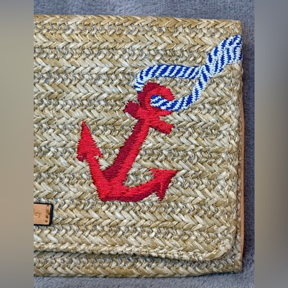 💙⚓️💙VERA BRADLEY💙⚓️💙Anchors Aweigh Natural Straw Beach Wristlet/NWOT - Picture 4 of 7